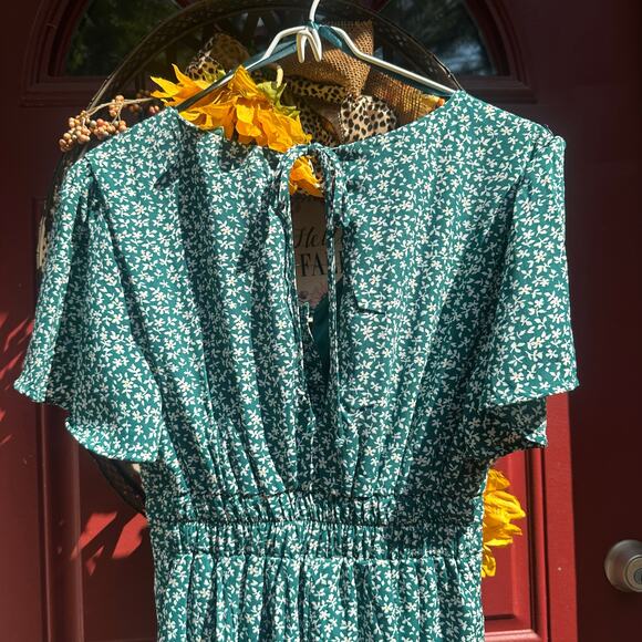 Blue Rain Boho Green Jumpsuit White Floral Print, Flutter Sleeves, XS, EUC - Picture 9 of 15